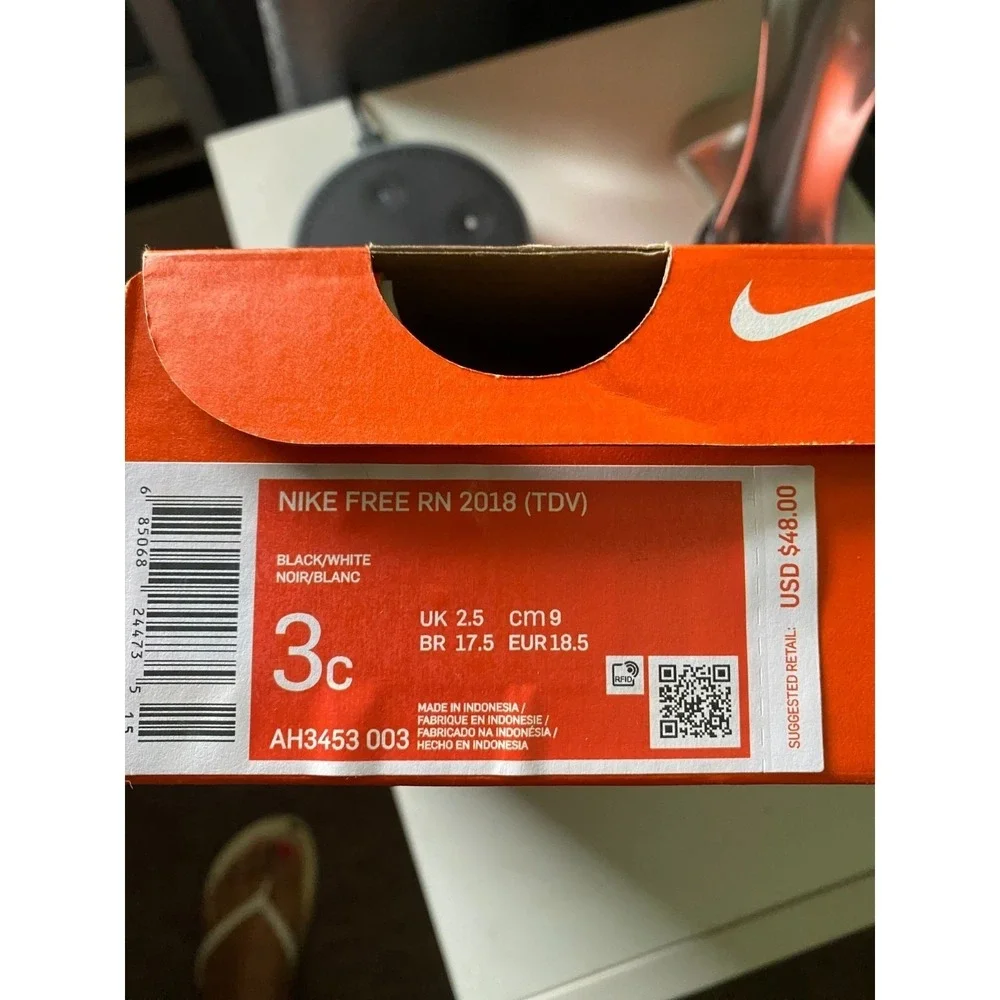 Baby Sneakers‎ by Nike Black White Size 3 New With Tags